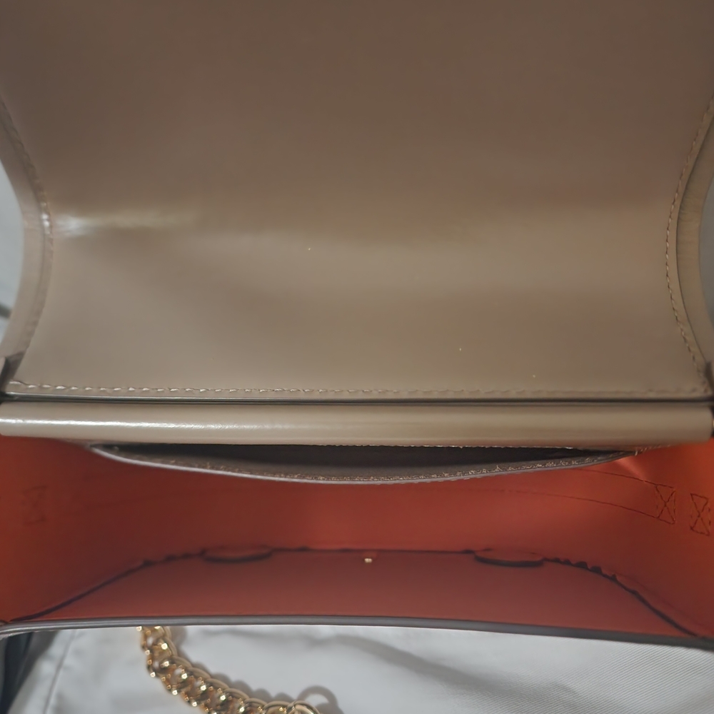 Authentic Marc Jacobs Taupe Crossbody Bag with Gold Accents. Long & Short Strap! - Picture 3 of 3